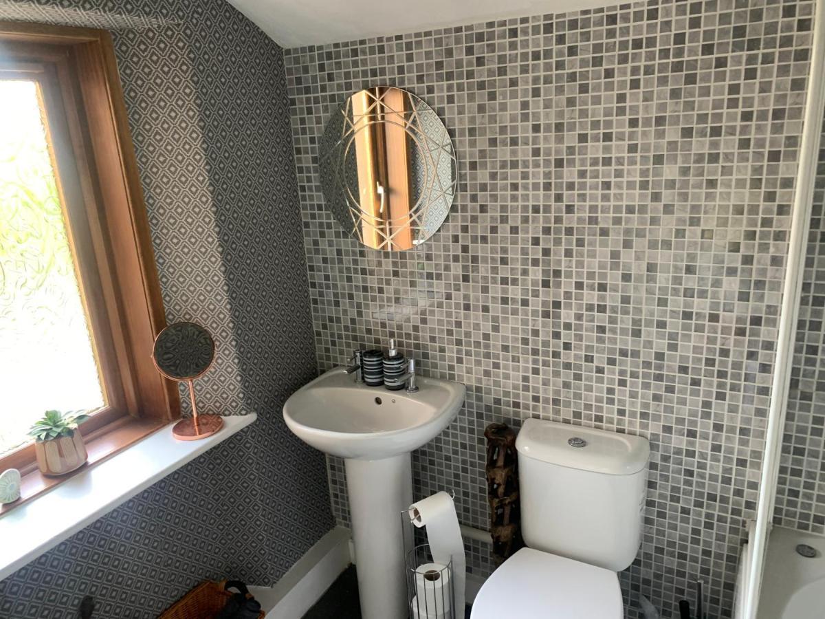 Spacious Villa 5 Mins From Nature Reserve And Town South Kessock エクステリア 写真